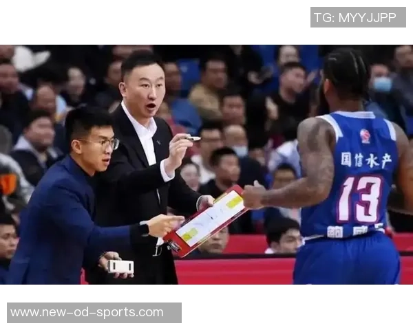 刘维伟小考杨瀚森左手右手拿刀的选择与米奇筷子的灵活运用